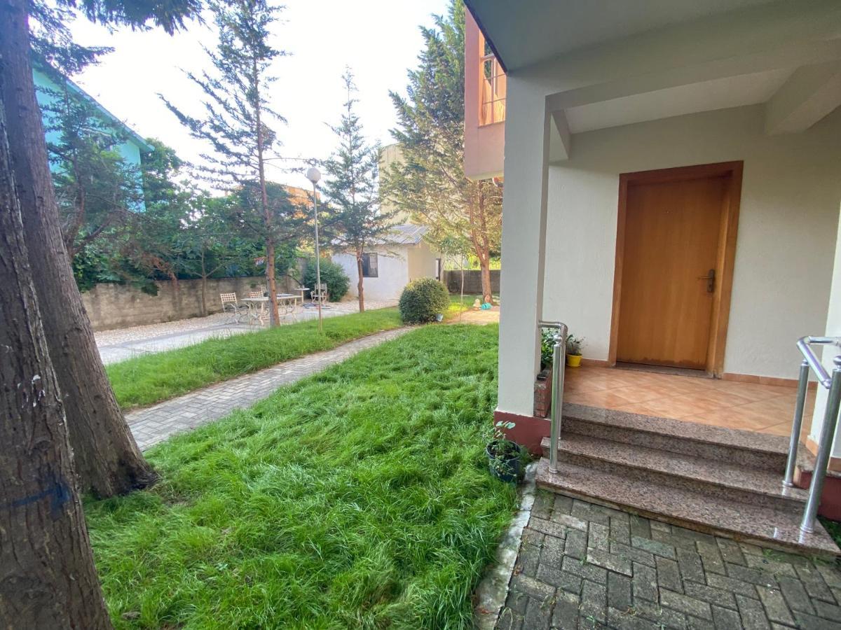 Garden Ardo * Golem (Tirana)