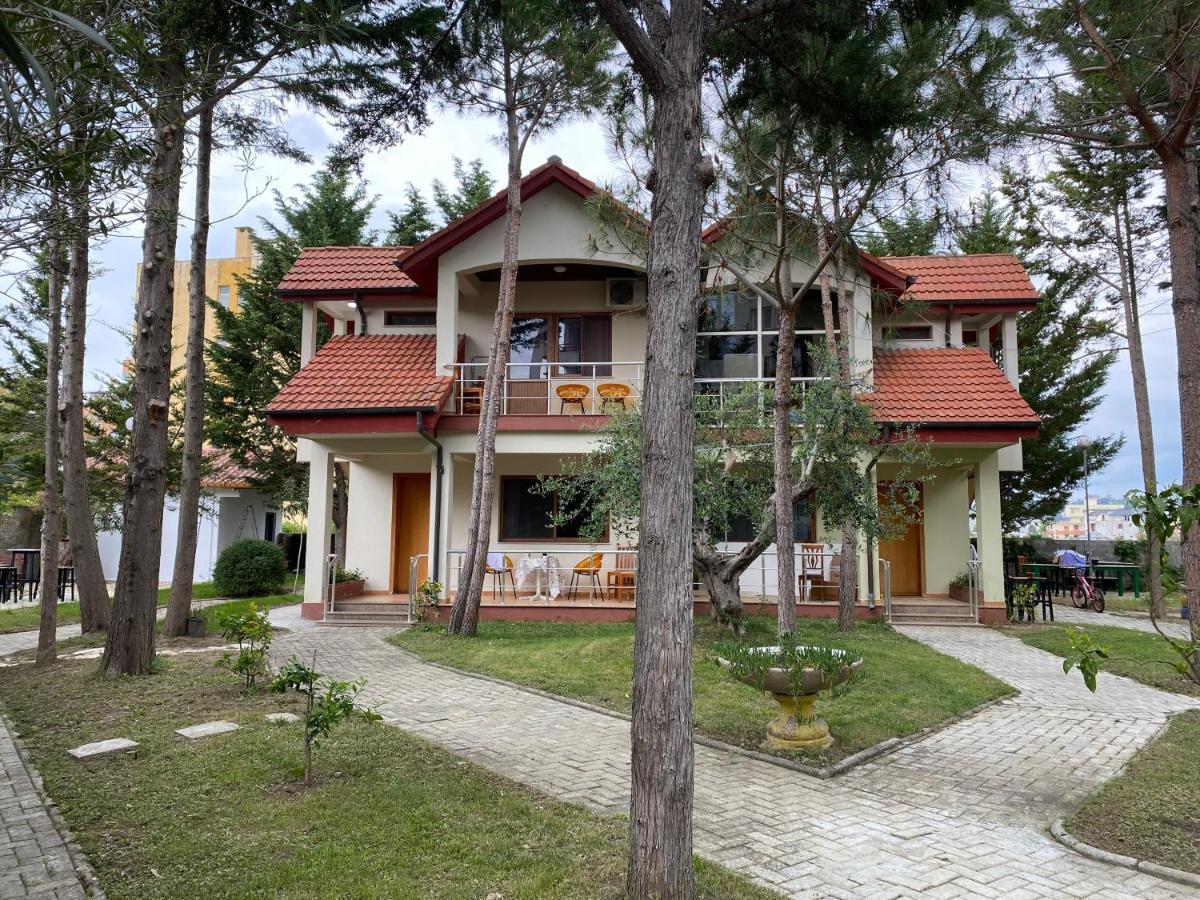 Ferienhaus Garden Ardo *